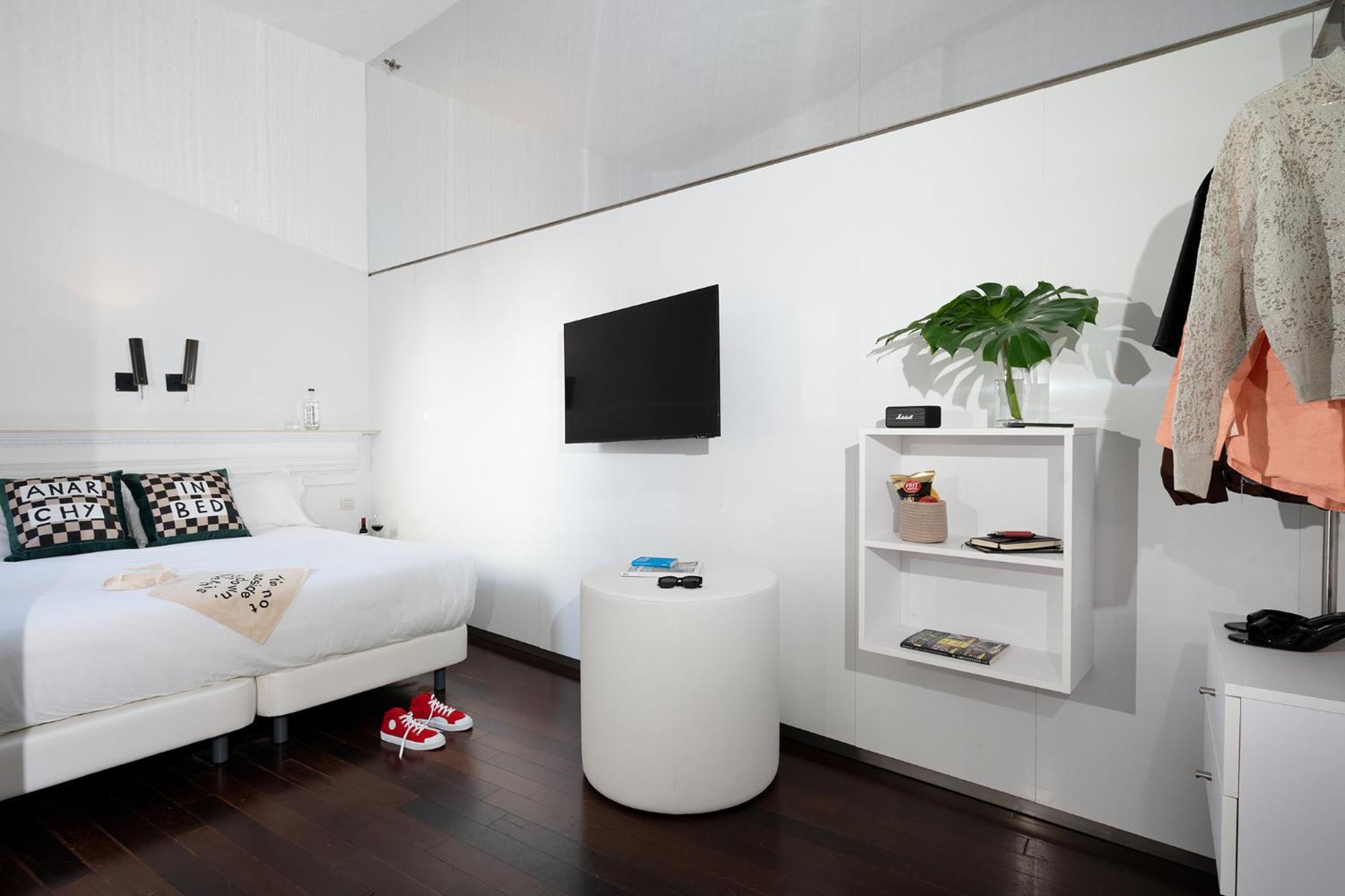 Chic & Basic Born Boutique Hotel Barcelona Exterior photo